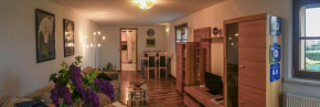 Отель Ferienwohnung Am Elberadweg  Дрезден